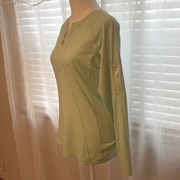 Athleta NWOT 3/4 zip, long sleeve workout jacket, size medium, mint green color - Picture 3 of 9